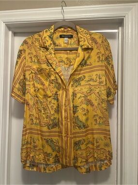 Urban Outfitters Yellow Florida Map Button-Up Shirt. Size Small.